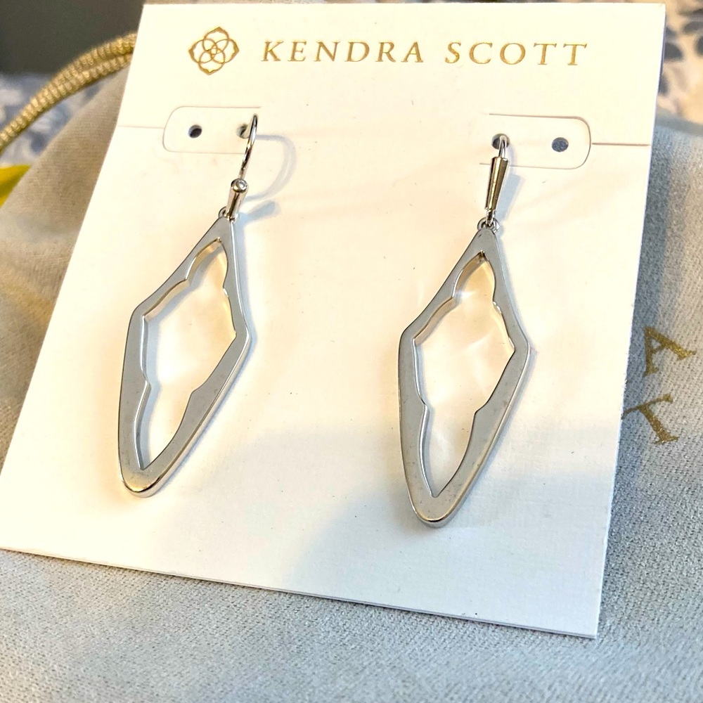 NWT Kendra Scott Abbie Earrings